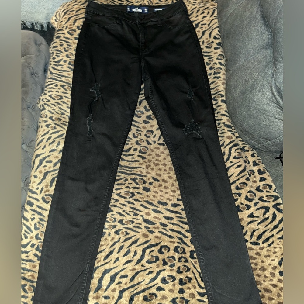 Hollister distressed jeans